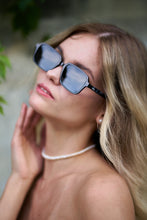 Load image into Gallery viewer, Retro - Black Blue Tortoise / Blue