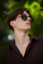 Load image into Gallery viewer, Spark - Black / Smoke