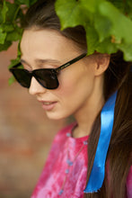 Load image into Gallery viewer, Teye - Black / Smoke