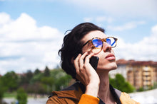 Load image into Gallery viewer, Tribly - Brown Tortoise / Blue Light