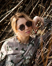 Load image into Gallery viewer, Hexa - Black / Smoke