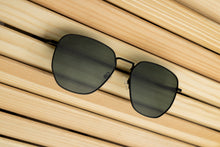 Load image into Gallery viewer, Uomo - Black / Green