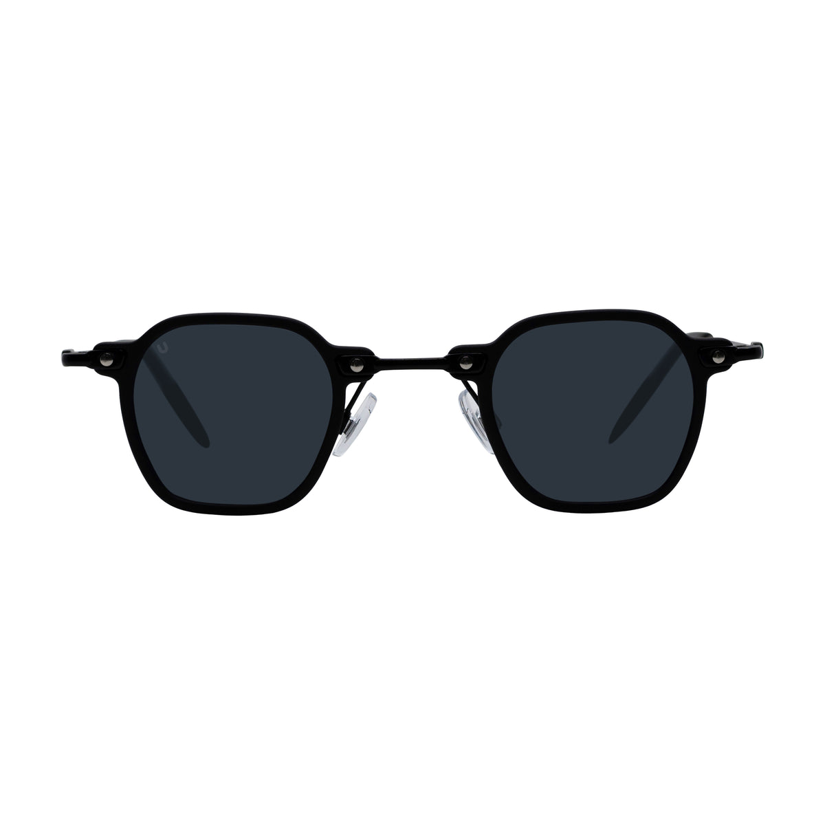 Betty - Shiny Black / Smoke