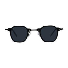 Load image into Gallery viewer, Betty - Shiny Black / Smoke
