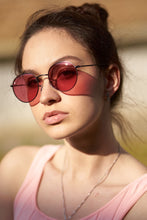 Load image into Gallery viewer, Yoyo (M) - Black / Burgundy
