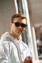 Load image into Gallery viewer, Ace - Black / Smoke
