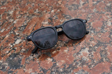 Load image into Gallery viewer, Ace - Black / Smoke
