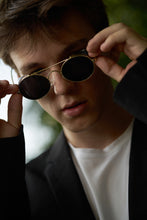 Load image into Gallery viewer, Canal - Gold / Smoke
