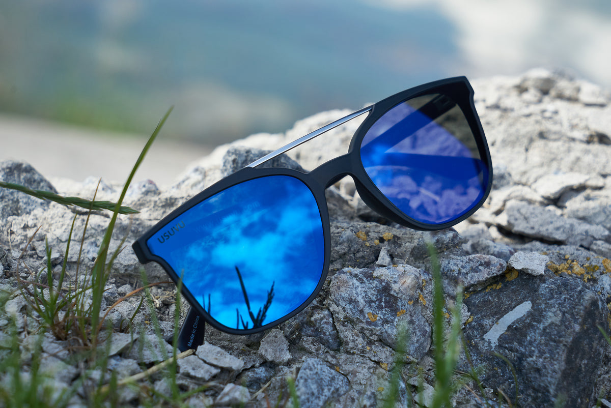 Colossal - Black / Blue