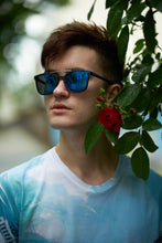 Load image into Gallery viewer, Colossal - Black / Blue
