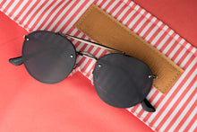 Load image into Gallery viewer, DELTA - Black / Smoke
