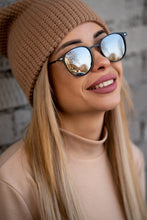 Load image into Gallery viewer, Flip - Black / Silver
