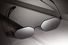 Load image into Gallery viewer, Hexa - Black / Silver
