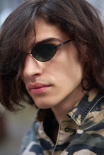 Load image into Gallery viewer, Hipster - Black / Light Smoke
