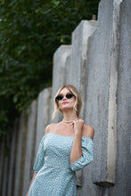 Load image into Gallery viewer, Hipster - Black / Light Smoke
