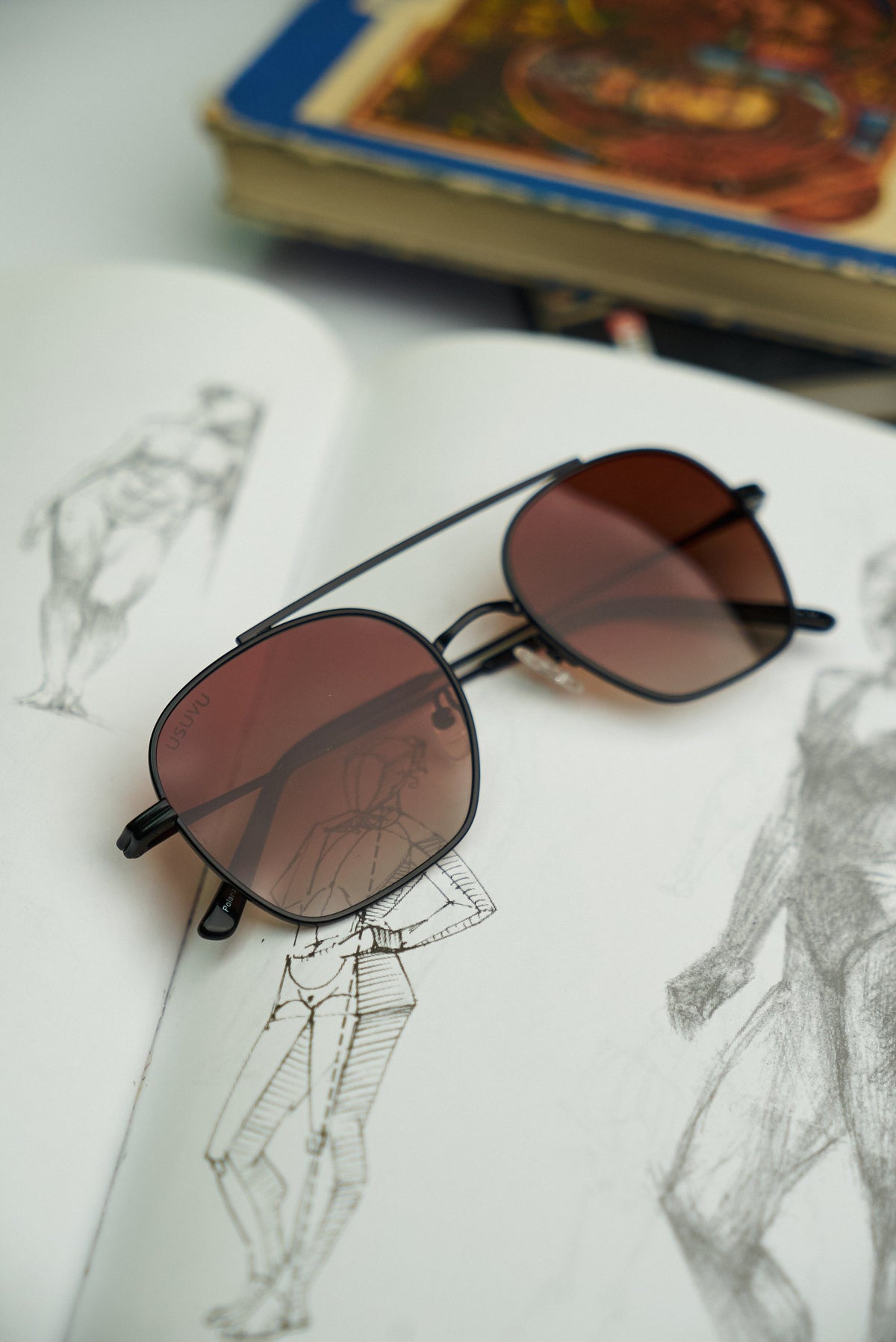 Cossie - Black / Brown