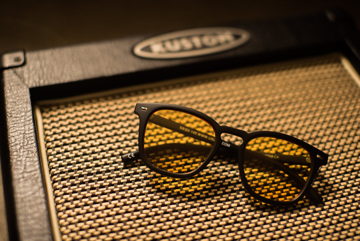 SOL - Matte Black / Transparent Yellow