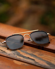 Load image into Gallery viewer, Iffy - Tortoise Gold / Light Smoke
