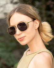 Load image into Gallery viewer, Magnificent - Gold Black / Smoke
