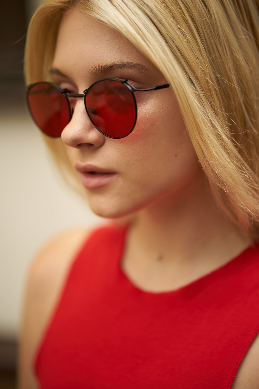 Nova - Black / Red