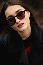 Load image into Gallery viewer, Osaka - Tortoise / Brown
