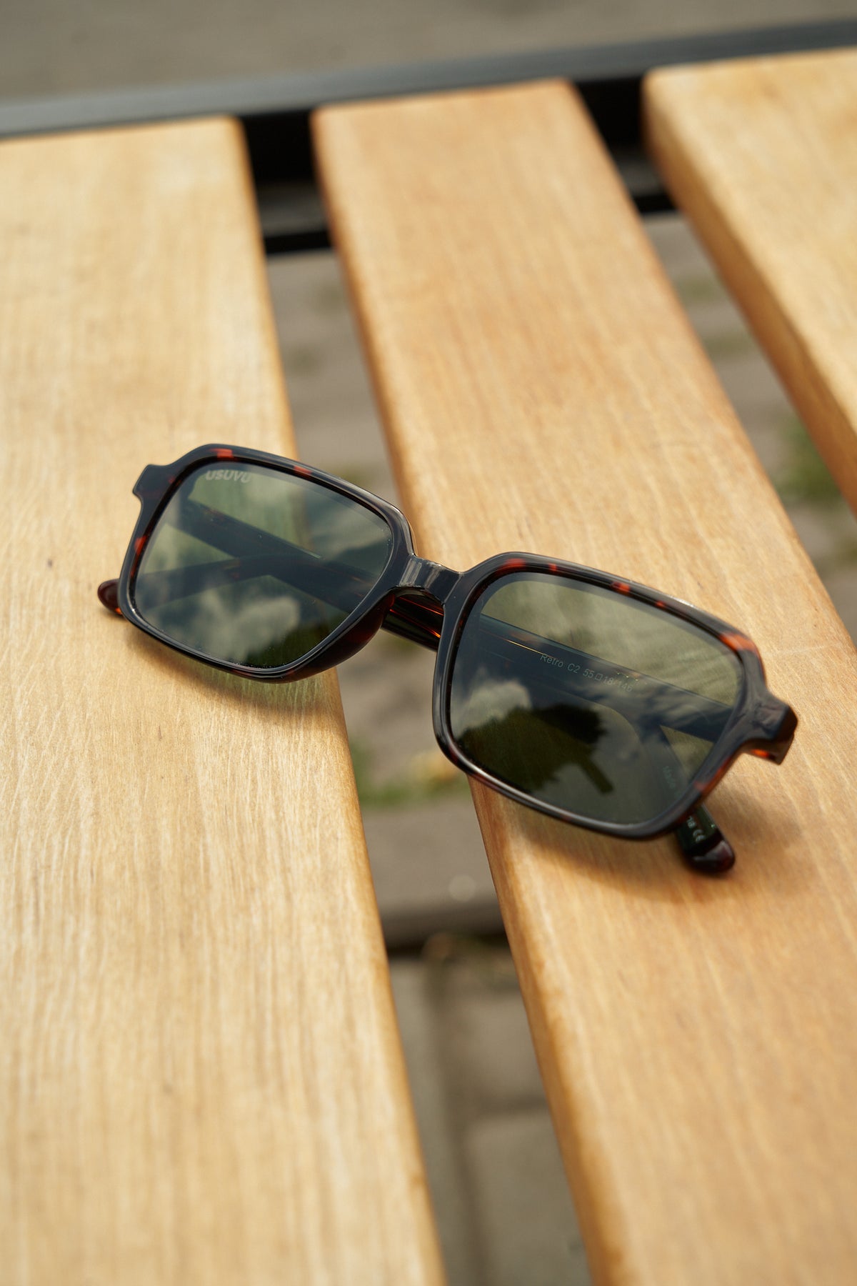Retro - Tortoise / Light Smoke