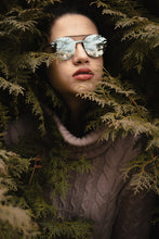 Load image into Gallery viewer, Showy - Black / Silver
