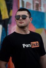 Load image into Gallery viewer, Showy - Black / Smoke
