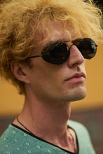 Load image into Gallery viewer, Canal - Black / Smoke
