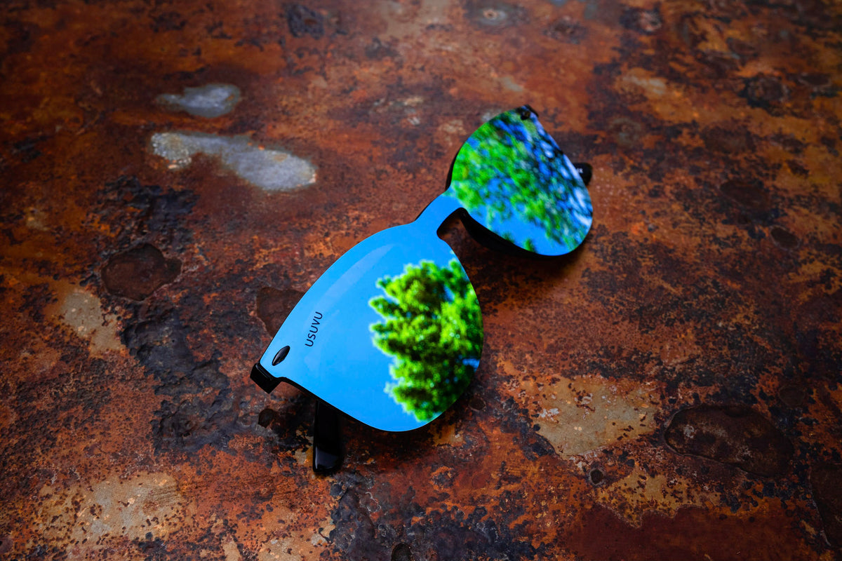 Stuffy - Black / Blue Mirror